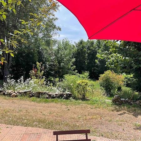 Logement Au Calme Pres D'Aurillac Sansac-de-Marmiesse Zewnętrze zdjęcie