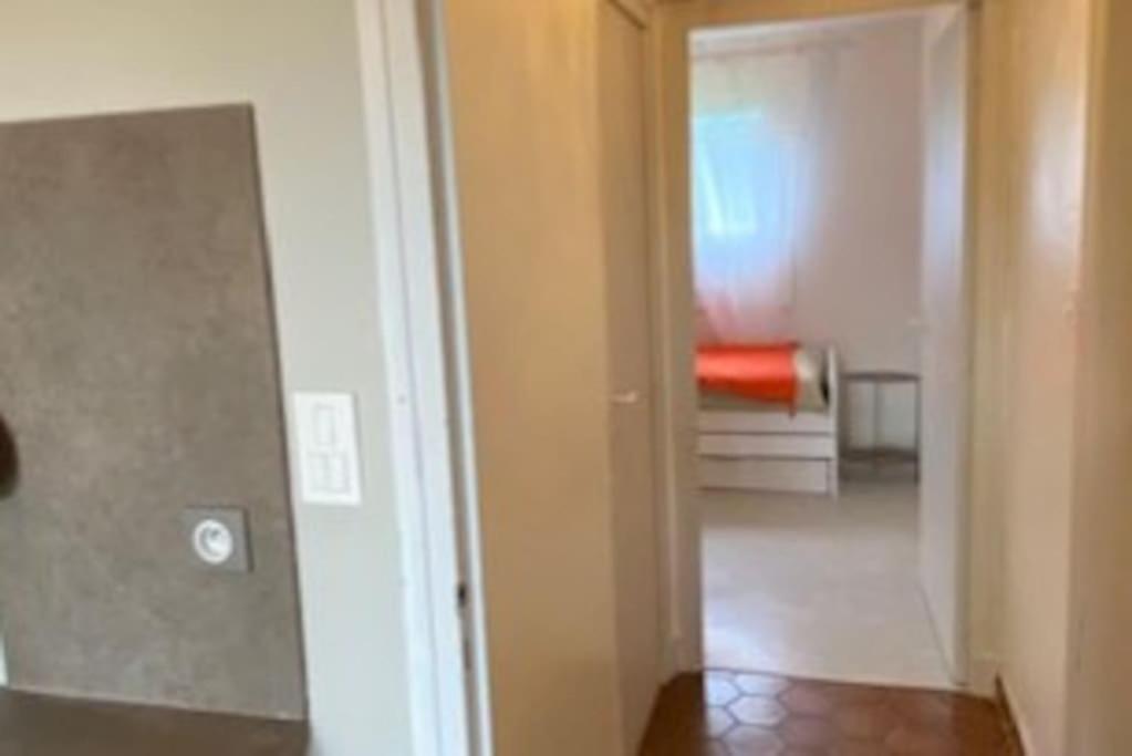 Logement Au Calme Pres D'Aurillac Sansac-de-Marmiesse Zewnętrze zdjęcie